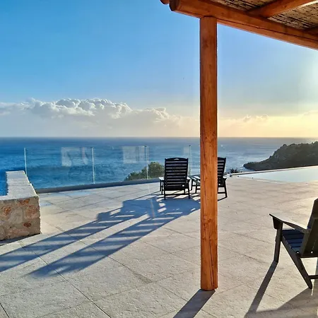 فيلة Aquaterra Luxurious Seafront Kefalonia Skala *