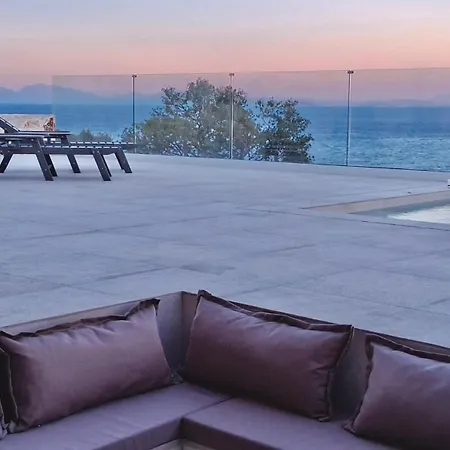 Aquaterra Luxurious Seafront Kefalonia Skala Villa Annináta